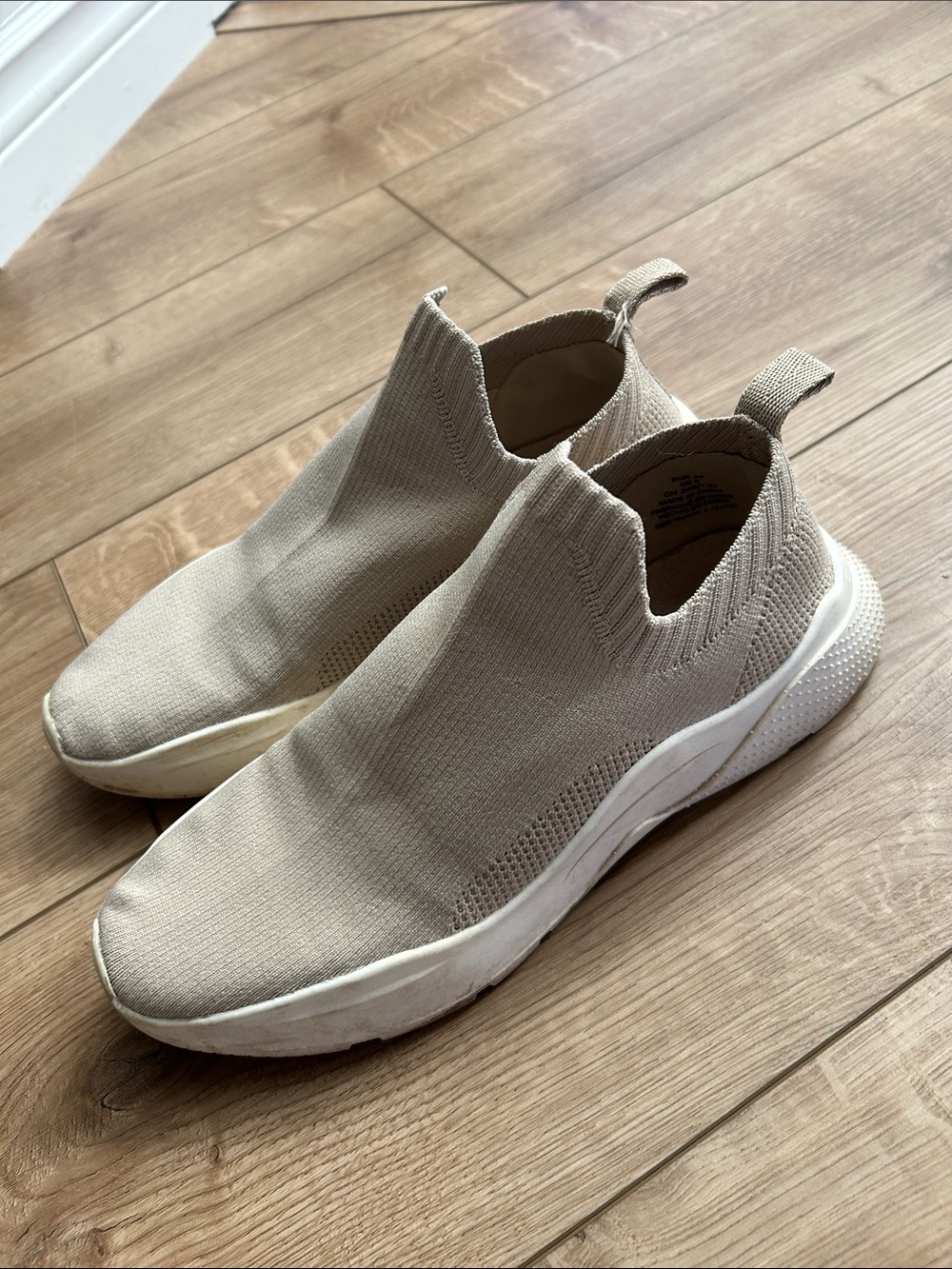 H&M sneaker